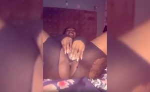 Watch How This Babe Satisfies Herself ng-porn-292-vd-110